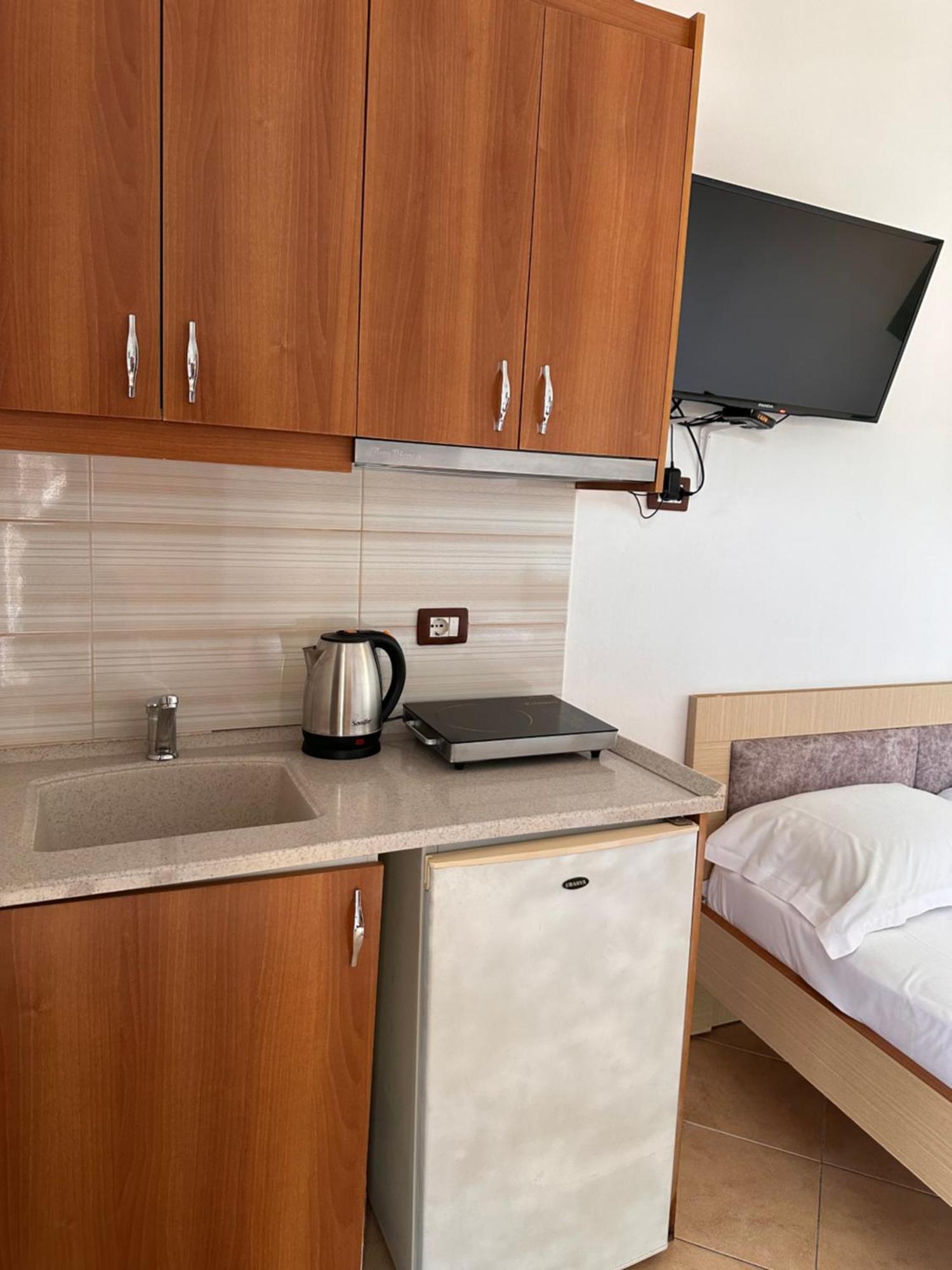 Albi'S Guesthouse 卡萨米尔 外观 照片