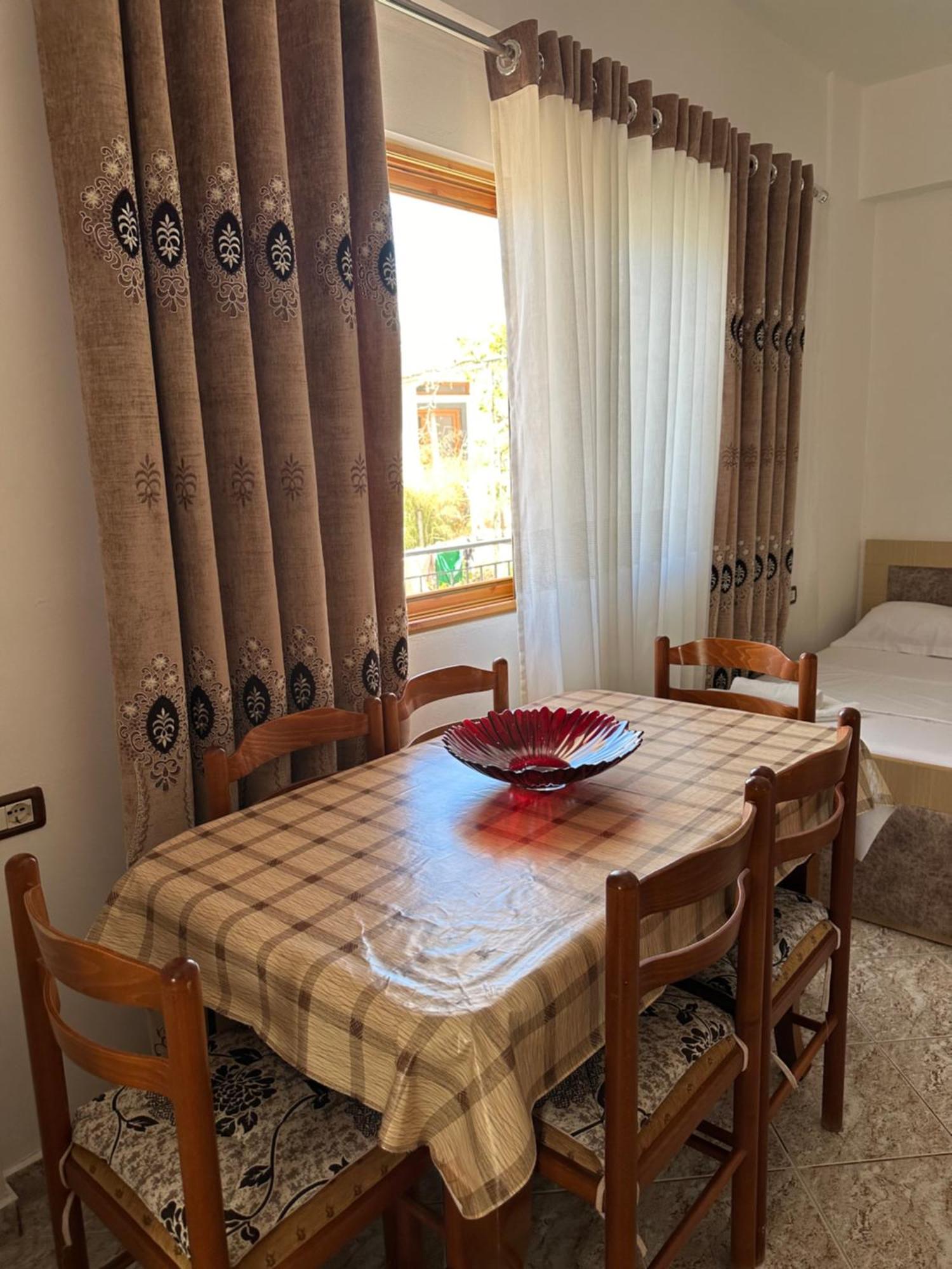 Albi'S Guesthouse 卡萨米尔 外观 照片